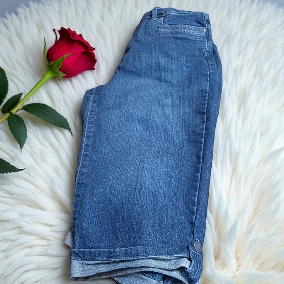 Gloria Vanderbilt Marnie Skimmer Jeans Size 8 | Embroidered Denim Crop | Stretch - Picture 1 of 15